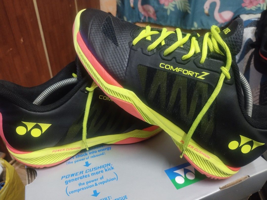 Yonex badminton shoes.COMFORT Z3