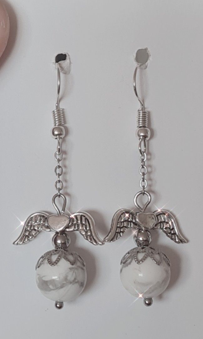 White crystal earrings 2025