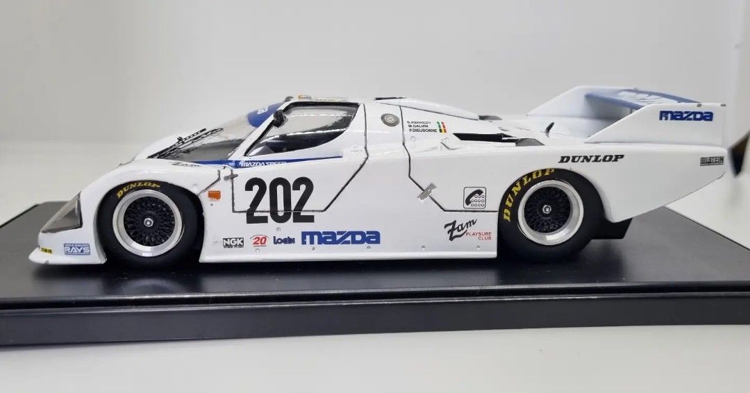 Mazda 757 1987 芳しい #202 ミニカー