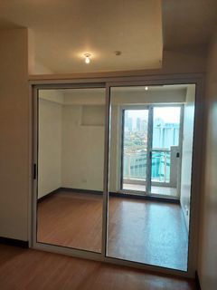 1-Bedroom For Sale Brixton Place Kapitolyo Pasig