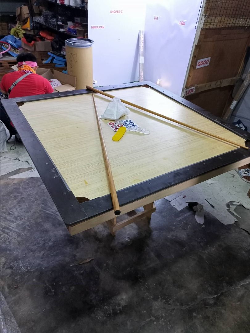 4x4 Feet Rotating Pool Table, Sports Equipment, Sports & Games