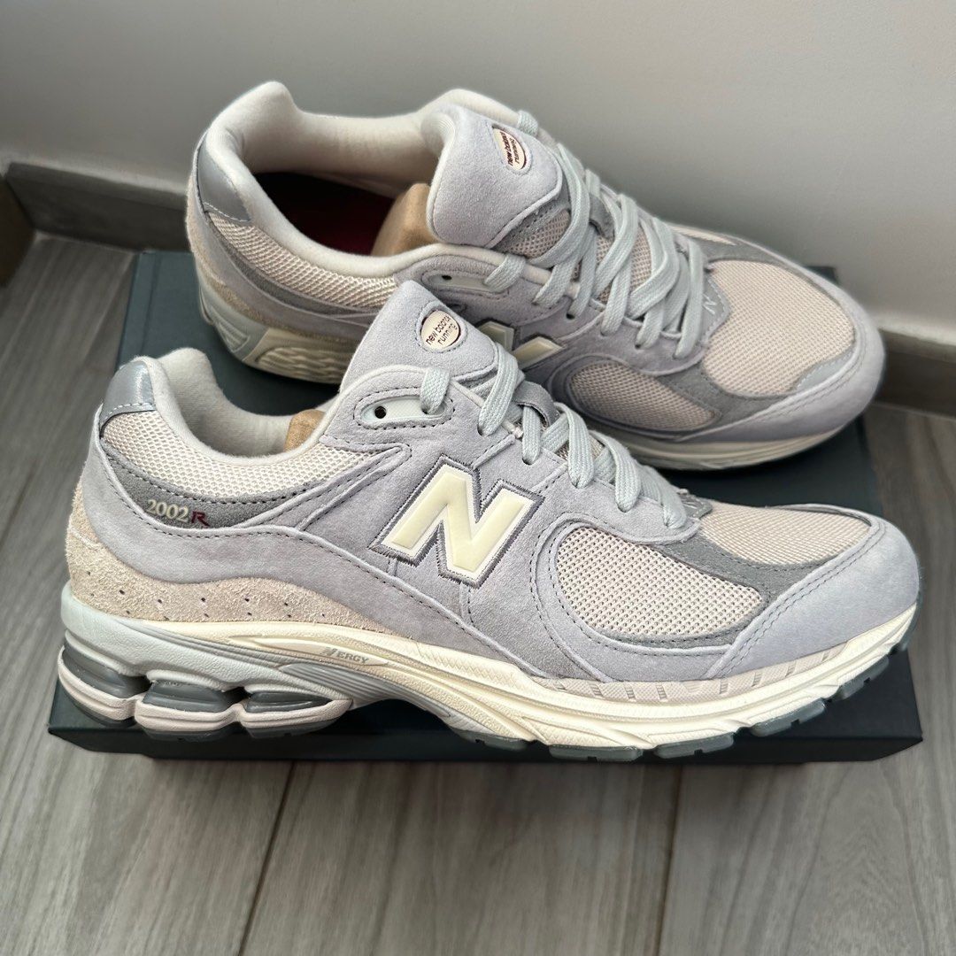 全新未開男裝US10 New Balance 2002R sneaker 2002RLN, 男裝, 鞋, 波鞋- Carousell