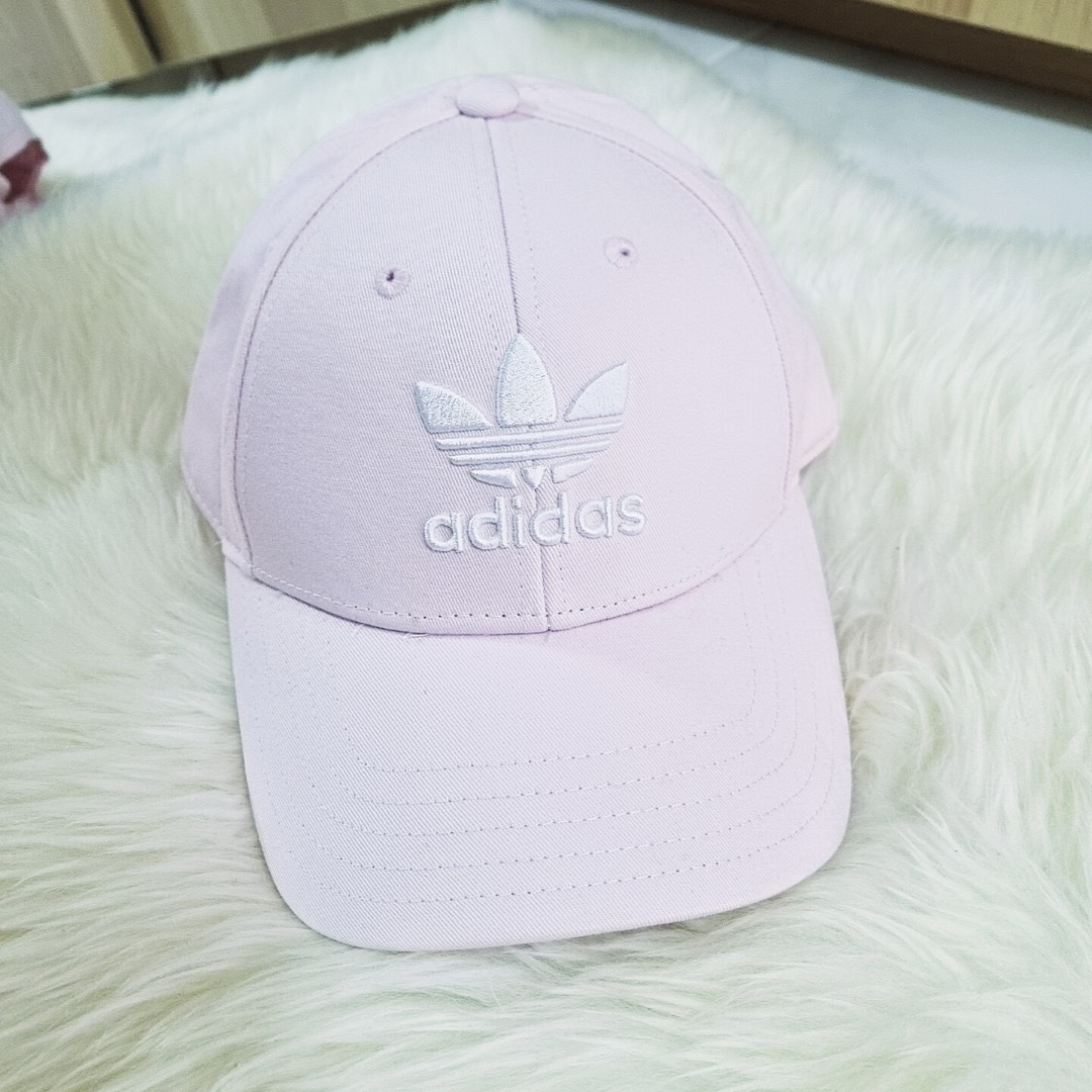 Baby pink cheap adidas cap