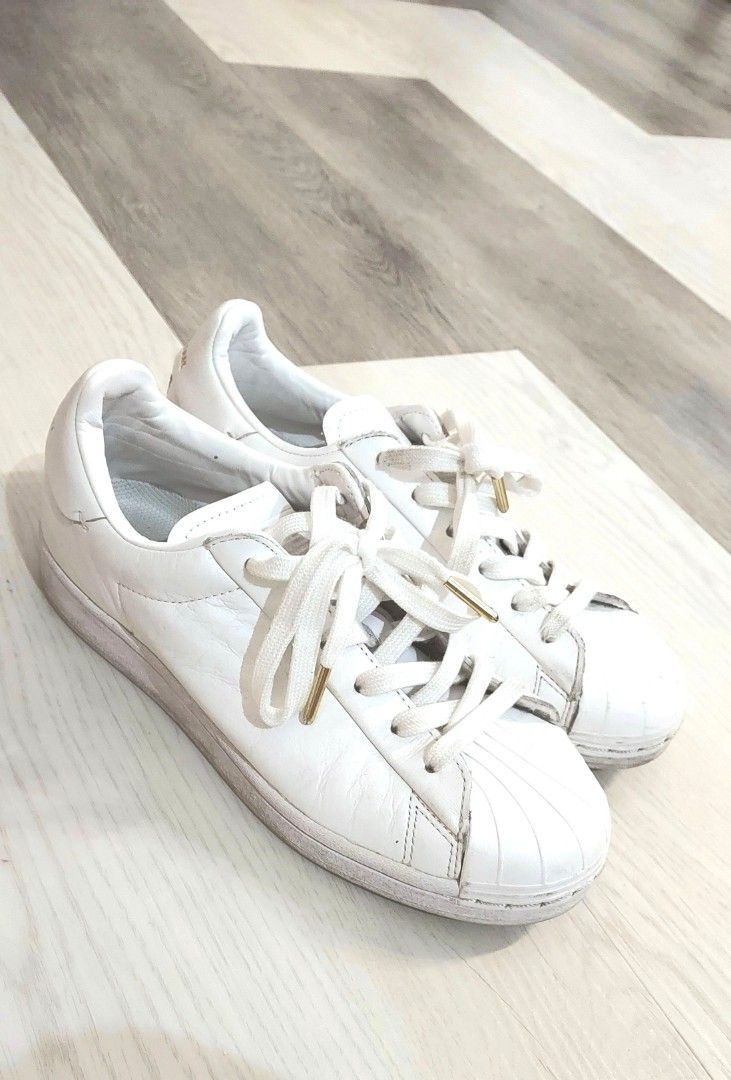 All white adidas superstar deals womens