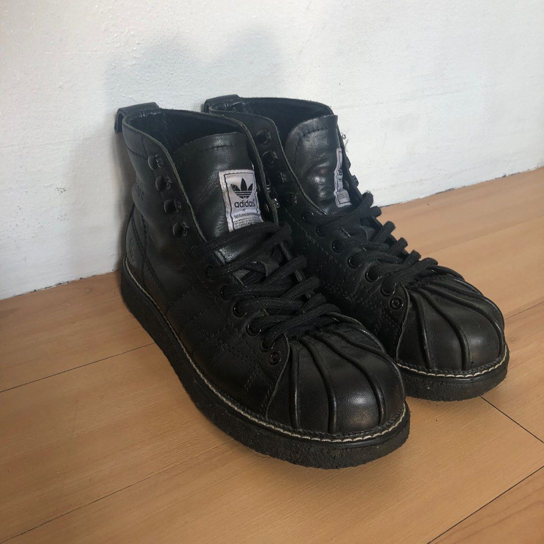 High top store shell toe