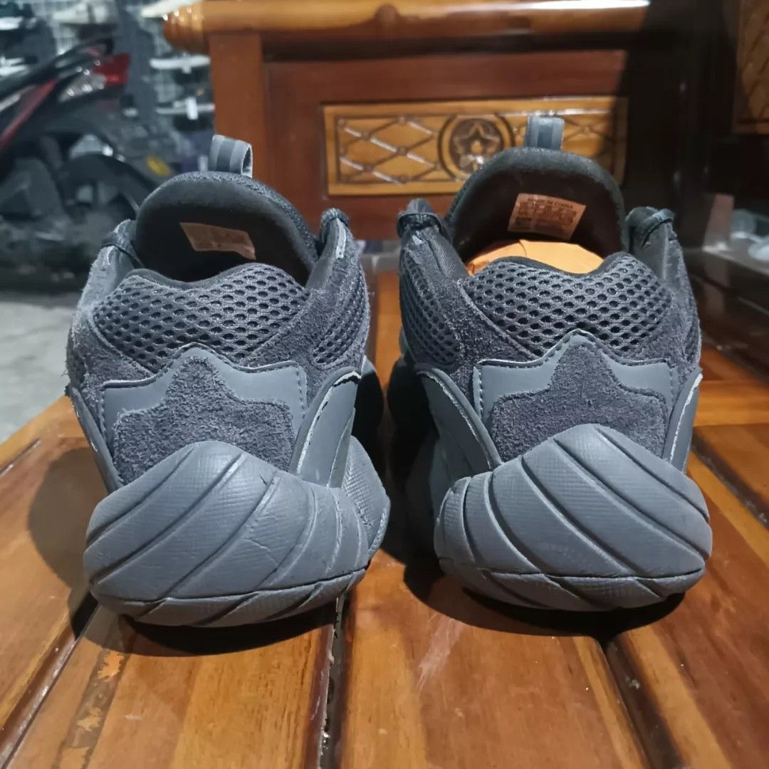 Adidas yeezy fake sales 40