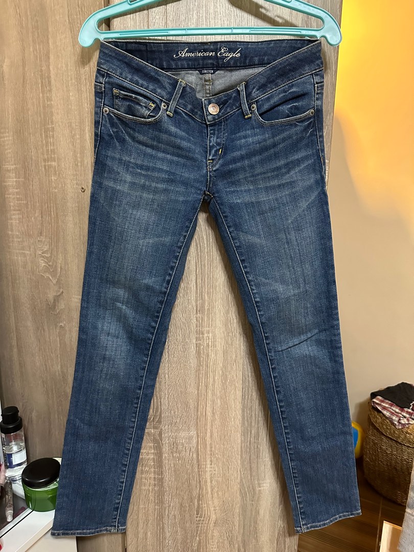 American Eagle Jeans, Women's Fashion, Bottoms, Jeans on Carousell
