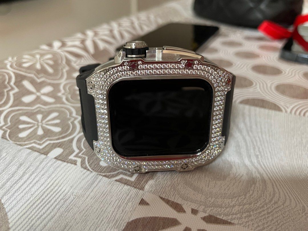 Apple watch with diamond sale bezel