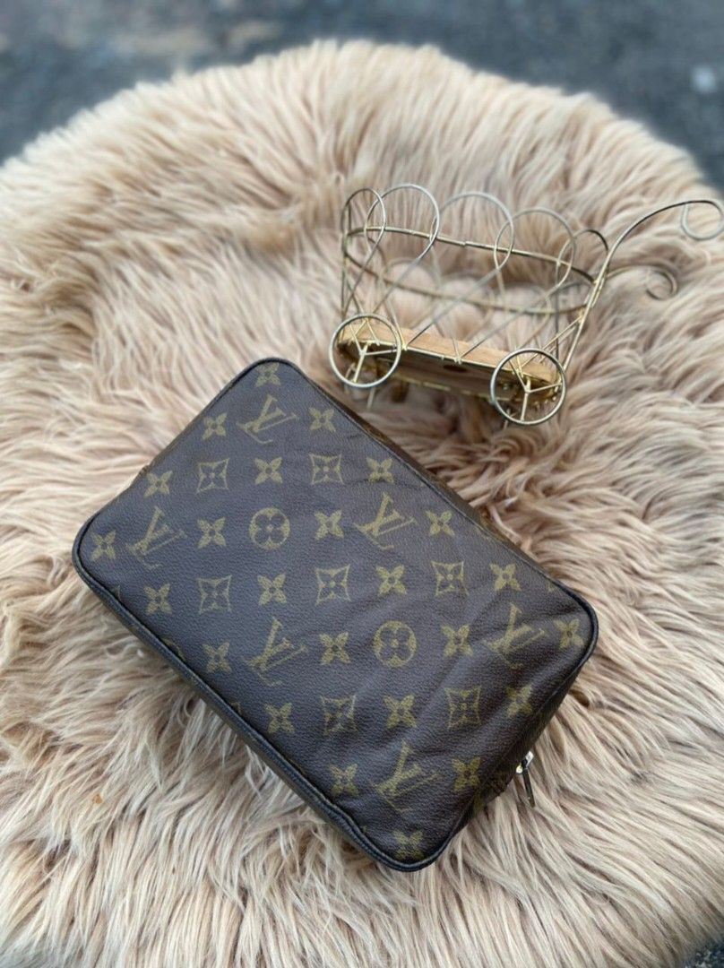 VINTAGE MADE IN FRANCE ECLAIR ZIPPER LOUIS VUITTON TOILETRY POUCH MONOGRAM  LV