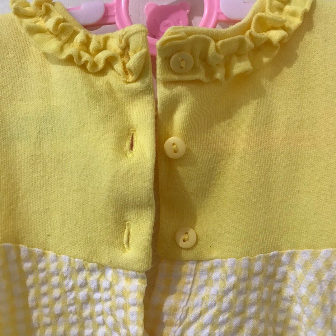 Baby yellow dress (Category: Babies & Kids Fashion) located in San Jose del Monte. Submitted by nicat_ (Listing ID 1239430539, Image 2). Description: .