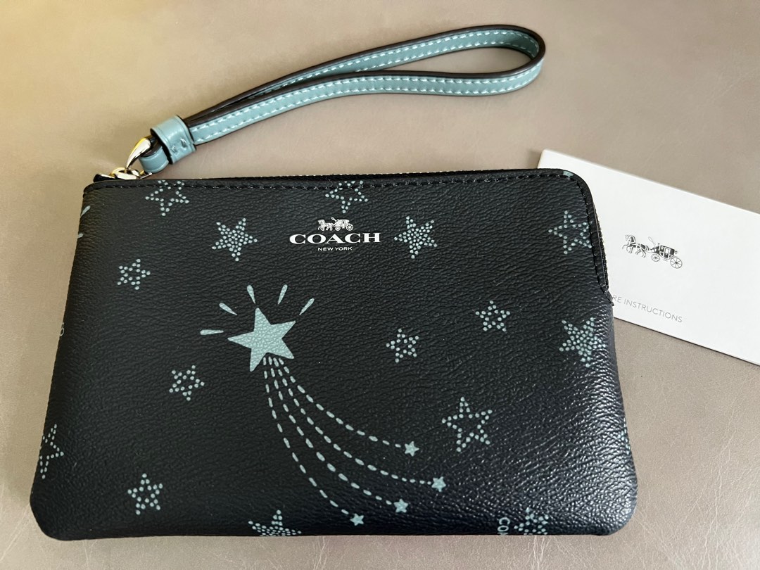 Coach discount wallet stars