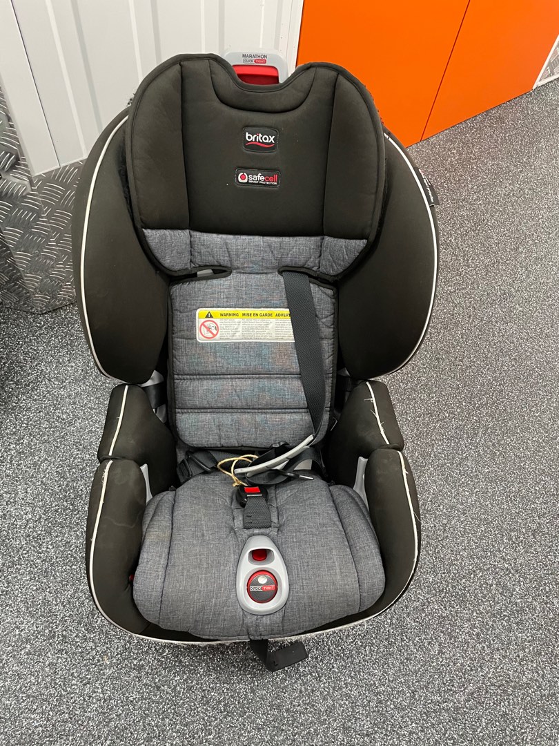 Britax rear facing car seat (2+ 18kg), Babies & Kids, Going Out, Car