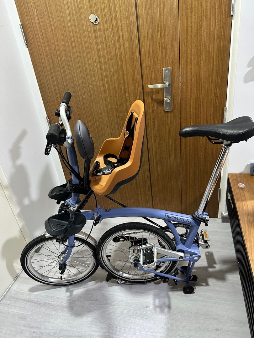 Brompton M6L C Line With Bobike One Mini Child Seat Alpha Adapter for Bobike Liberty Fabric Jonathan Backpack and Pouch