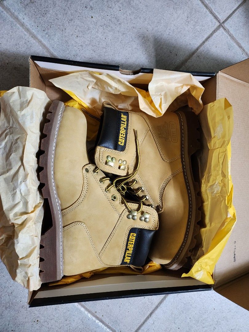 Caterpillar second hotsell shift work boots