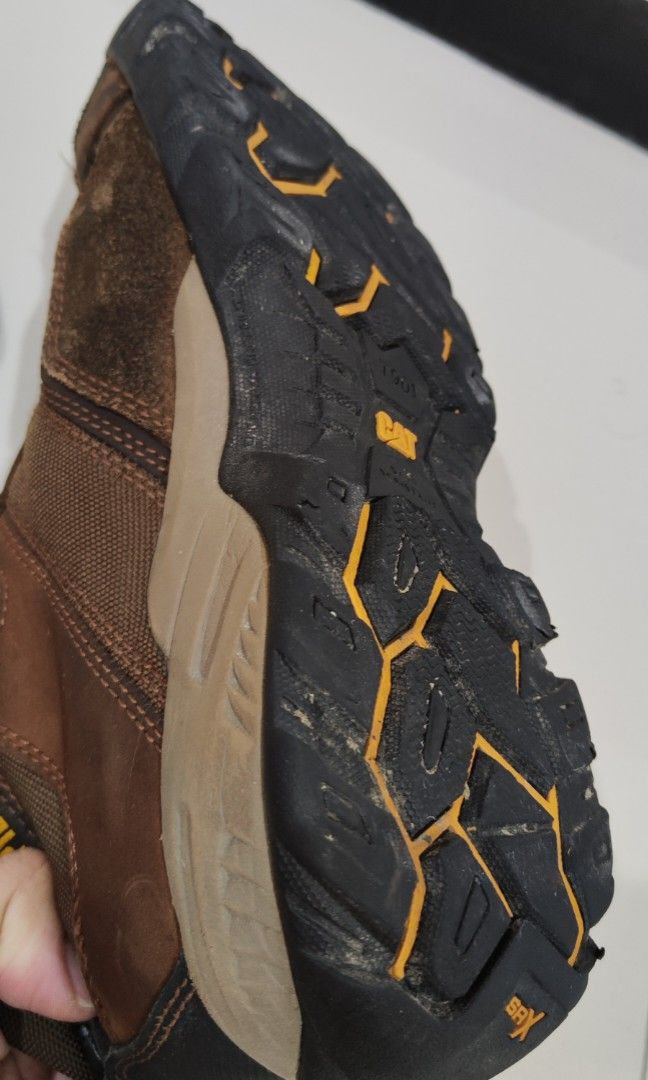 Caterpillar safety shoes Size 45, Argon Hi Composite Toe on Carousell