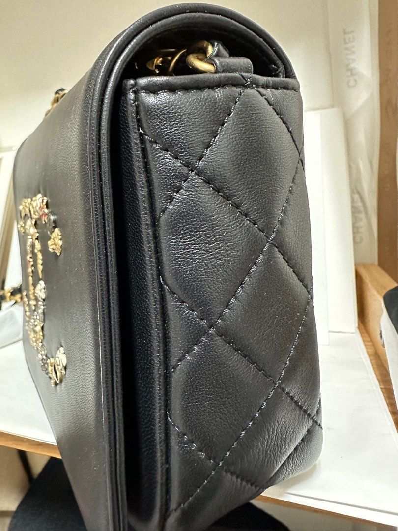 chanel cross body