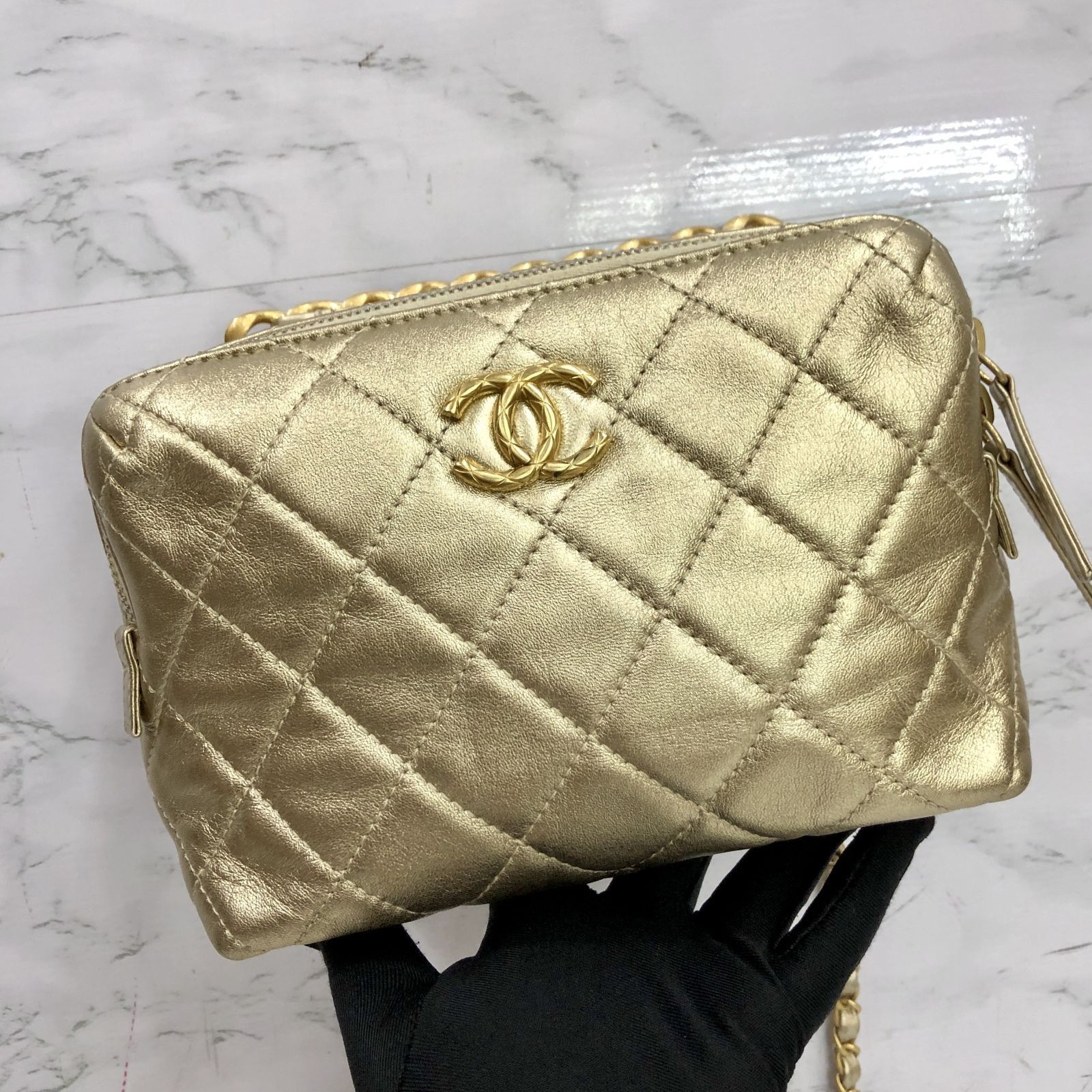 Gold chanel bag store