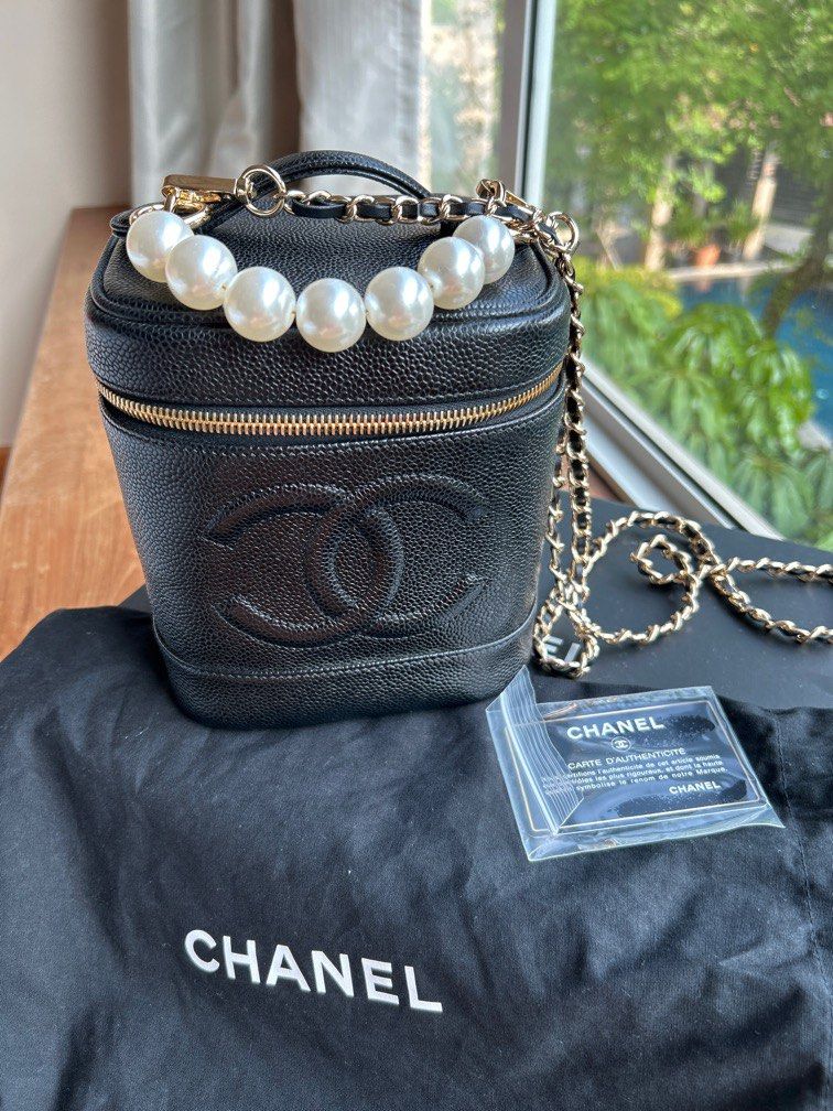 Chanel vintage vanity bag