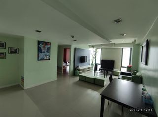 COMBINED UNIT FULLY FURNISHED CONDO 28th FLOOR WITH BALCONY AND BATHTUB EAST PARK RESIDENCES EASTWOOD CITY