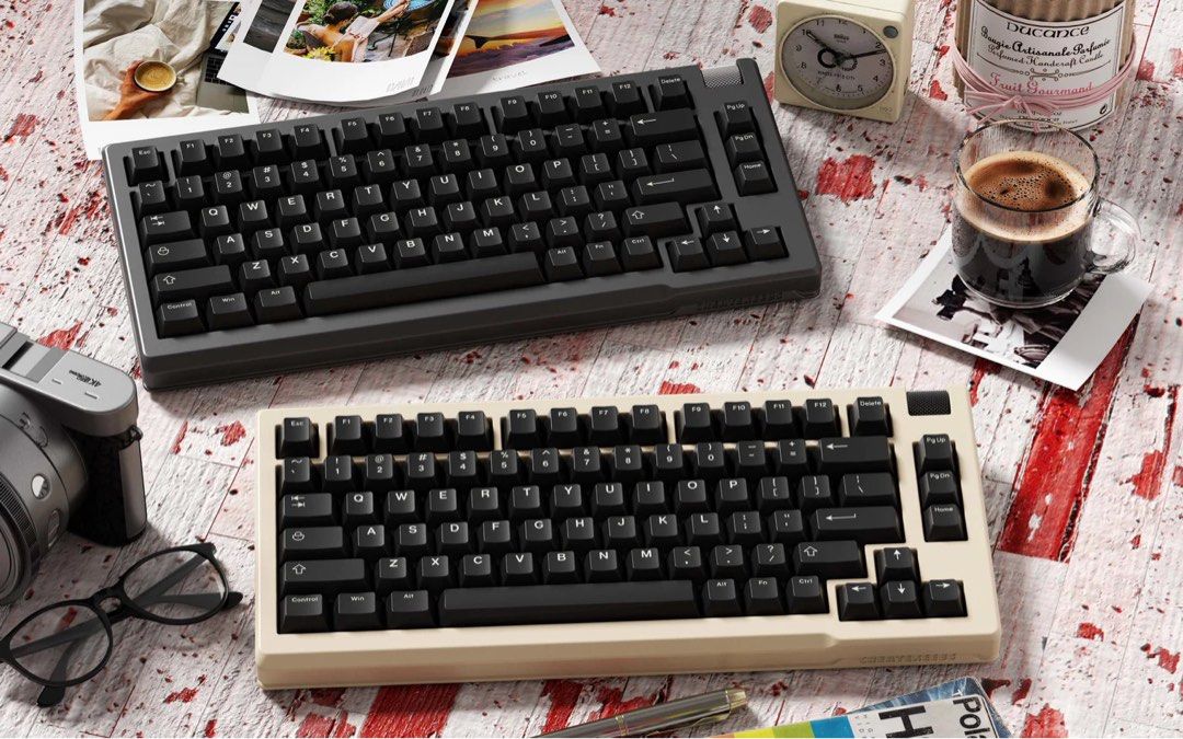 Luminkey75 (Barebones kit) (Category: Computer Keyboard) located in Sungai Siput. Submitted by zues.keyboard (Listing ID 1239414360, Image 1). Description: Preorder Size: 335*149*20mm ·Input Angle: 7° ·Material: 6063 Aluminum Case, BrassWeight ·Colors:ANO-Black, Creamy White .Mounting: PCB Gasket Mount ·PCB: 1.6mm Hot-swap (Wired) ·Plate: 1.5mm PC Plate ·Programming Support: QMK / VIAL ·Cable type: Type-C Data Cable ·Stabilizer: Gateron Stabilize