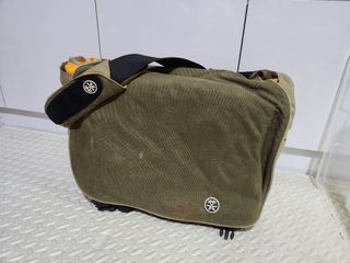 Crumpler sling camera bag