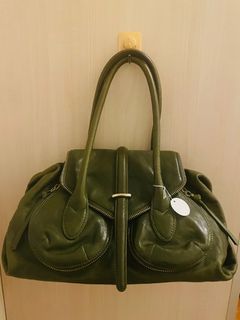 (Category: ) located in . Submitted by expatsale88 (Listing ID 1239455502, Image 1). Description: .