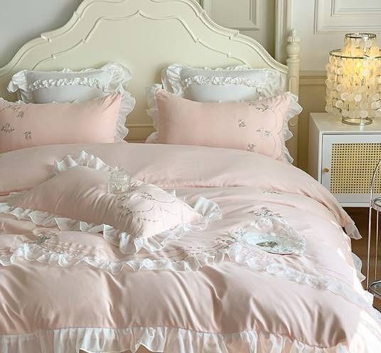 4pcs Bedding Set Luxury Silky Cotton Embroidery Flower Duvet Cover
