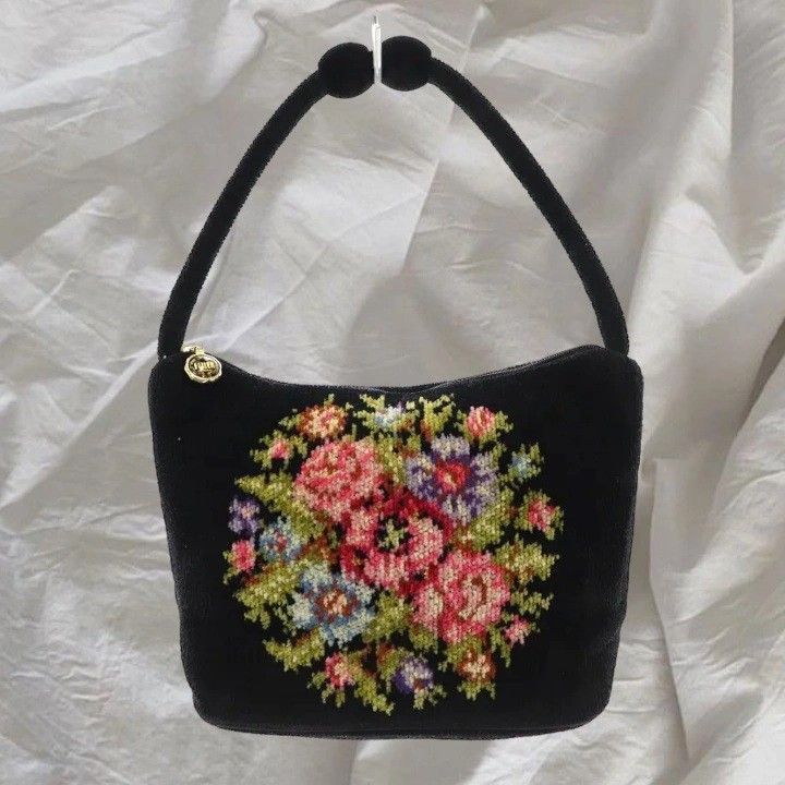 Floral Bag Very Cute 🍓🍰 Perfect For The Spring A... - Depop