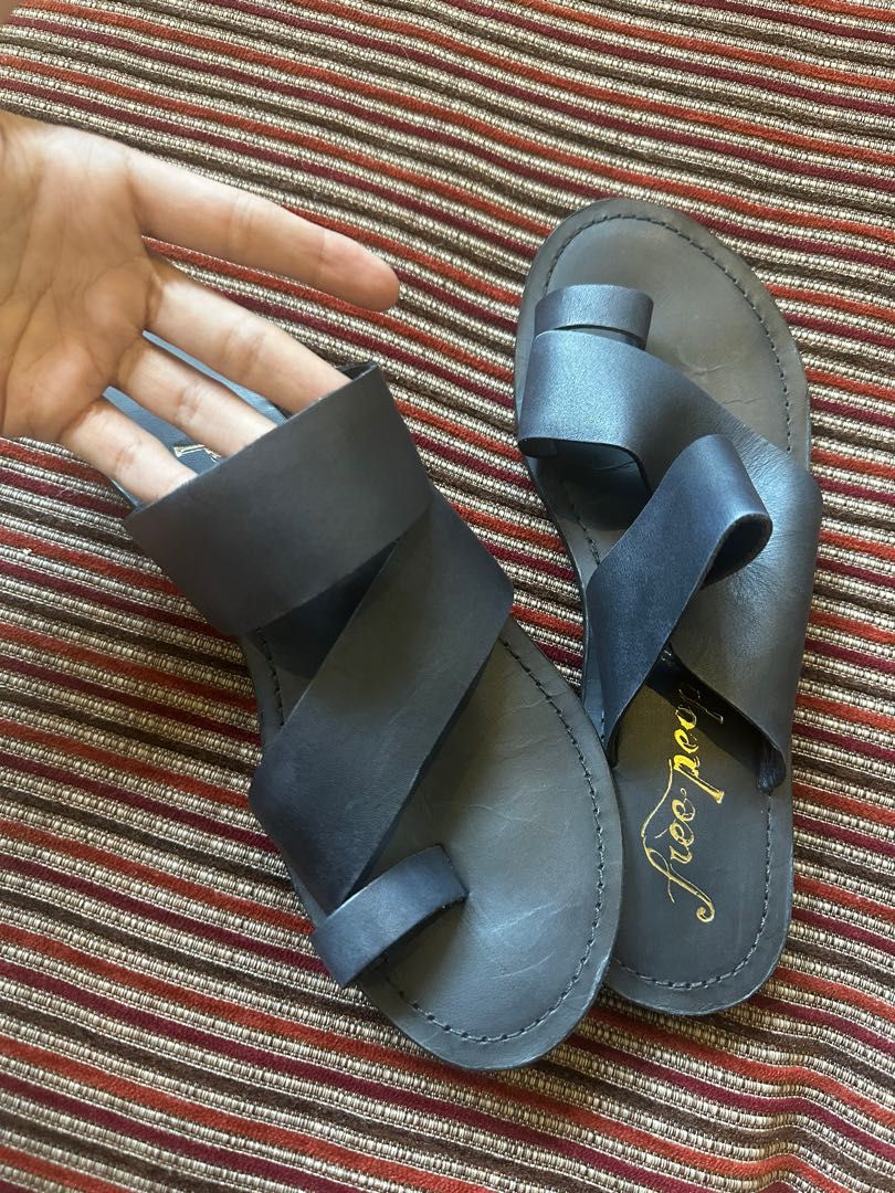 Free People Abilene Toe Loop Sandals 38 Women s Fashion Footwear