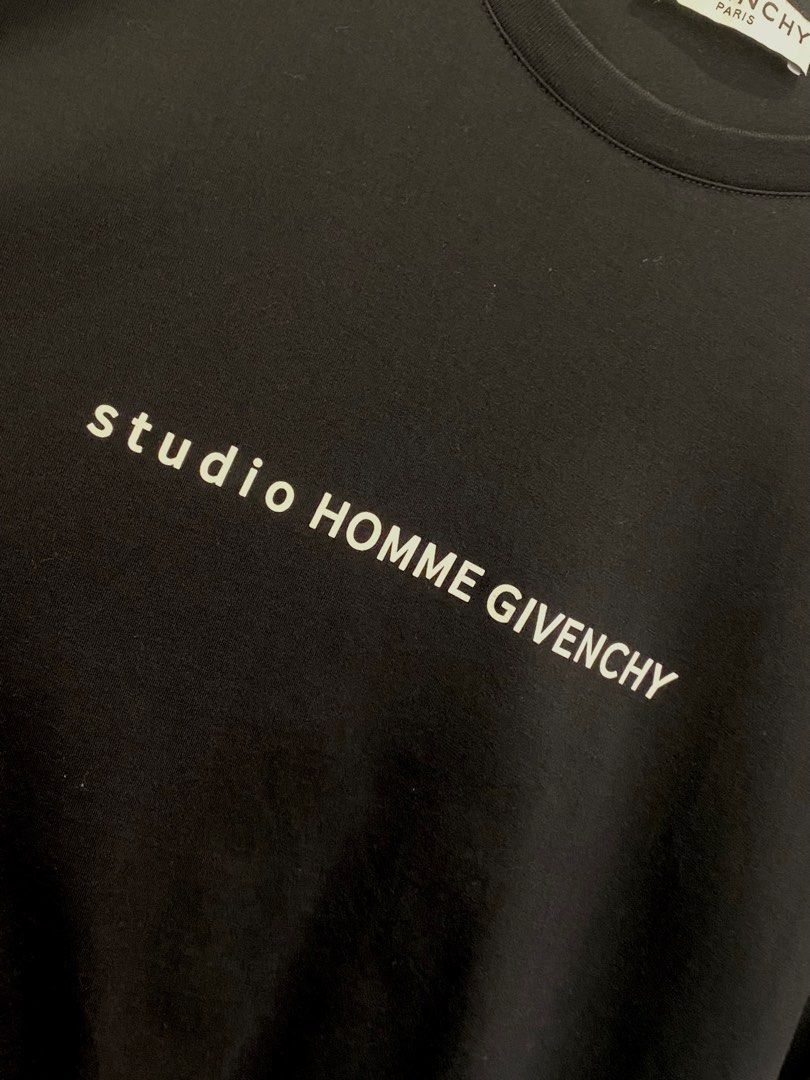 Givenchy hotsell tee sale