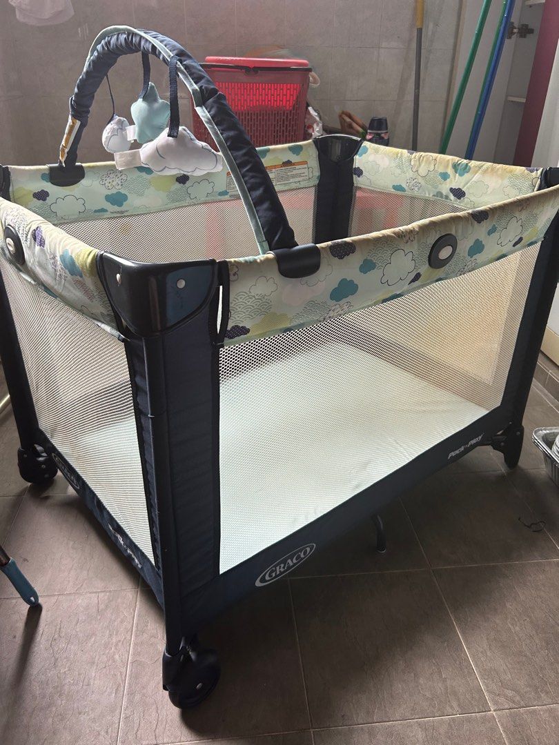 Graco Baby cot, Babies & Kids, Infant Playtime on Carousell