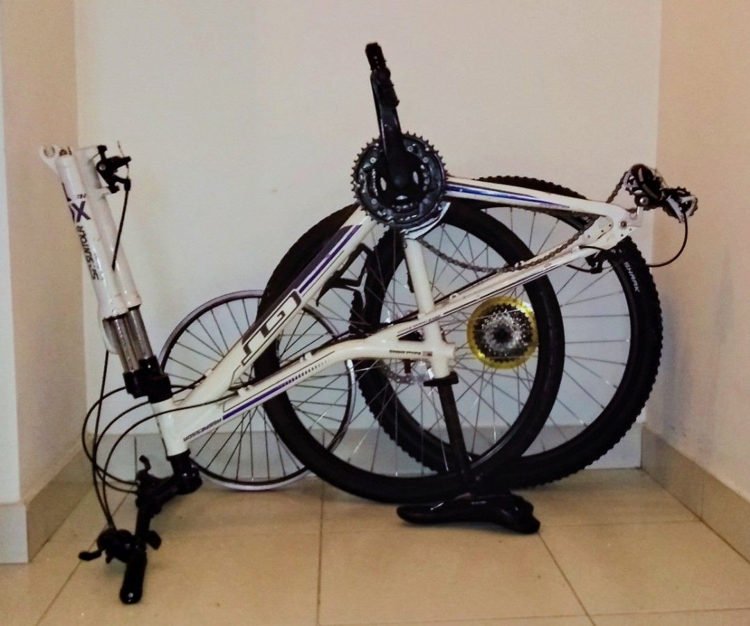 Gt aggressor 2025 xs frame size