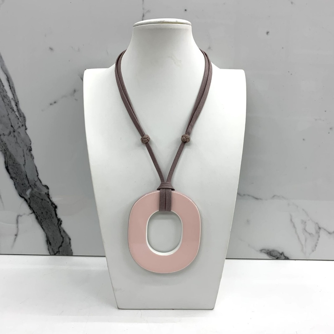 White cheap horn necklace