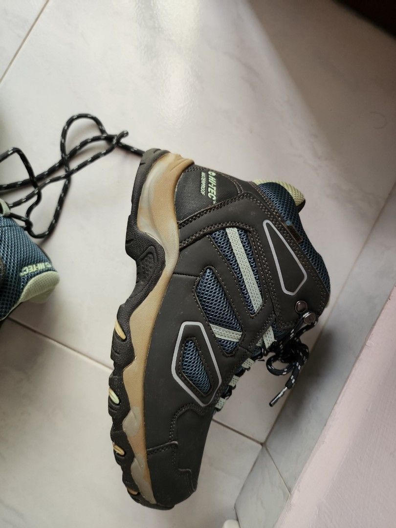 Walking sneaker hi tec boots store