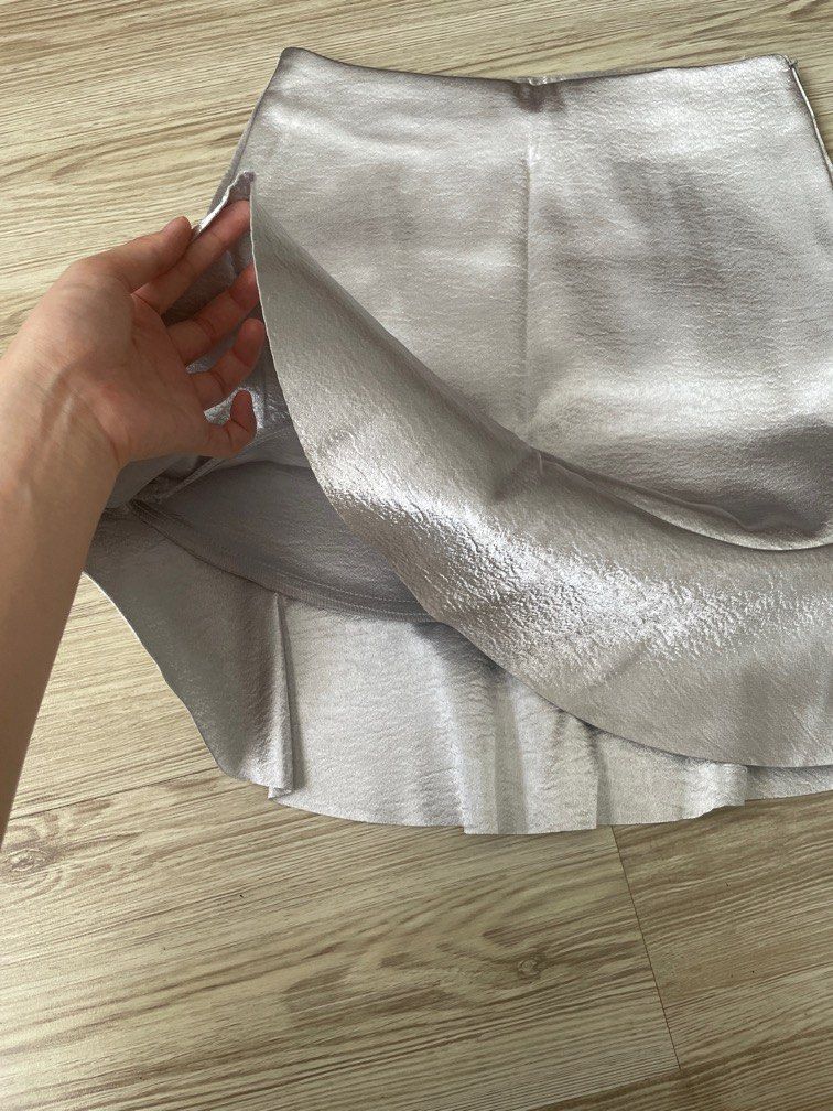 H M silver satin skirt Women s Fashion Bottoms Skirts on Carousell