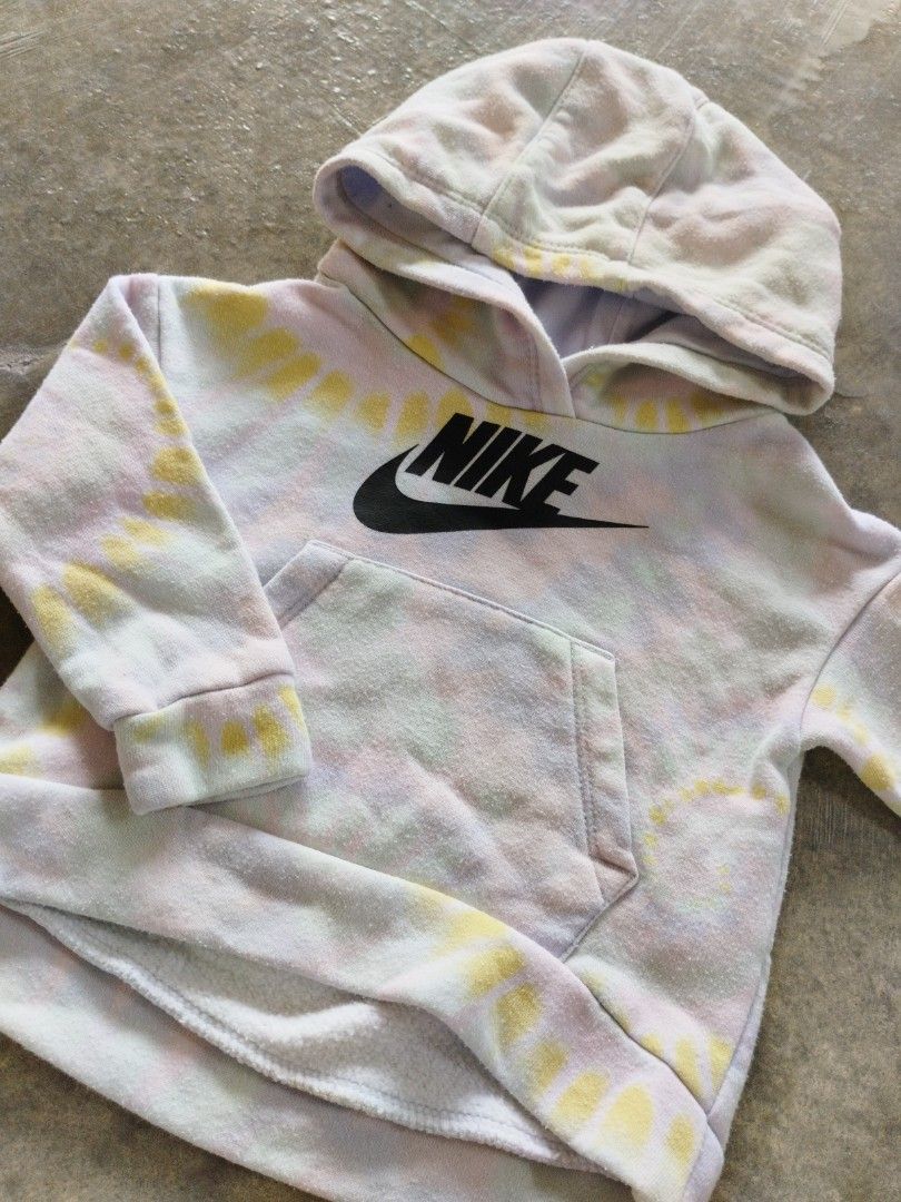 Nike sweater deals for girl