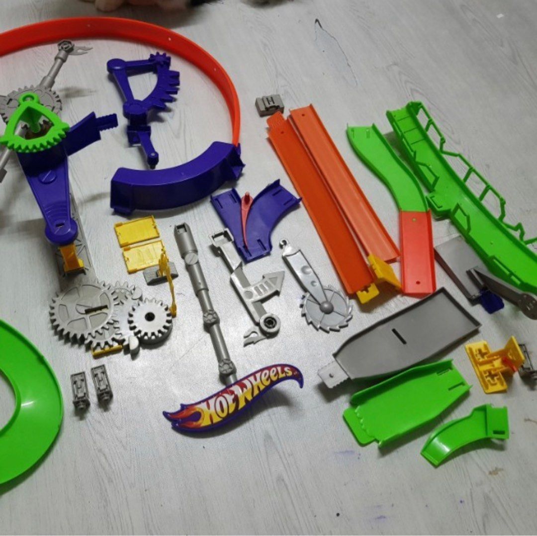 Hot wheels spinning outlet loop wall track