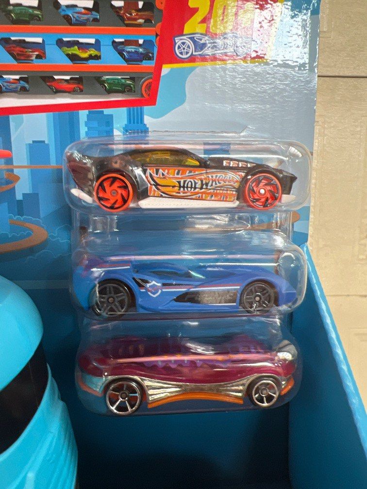 Hot Wheels Speedway Hauler Transporter