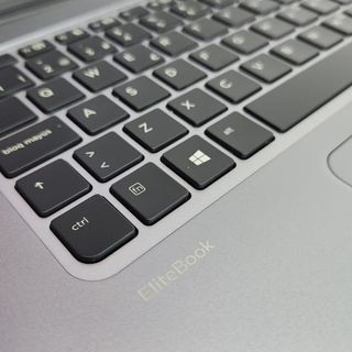 Toshiba Dynabook R63/F (i5-6300U/8GB/SSD), Computers & Tech 