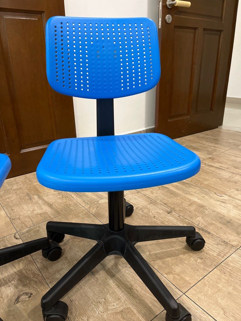 IKEA Alrik children swivel chair, Furniture & Home Living, Furniture