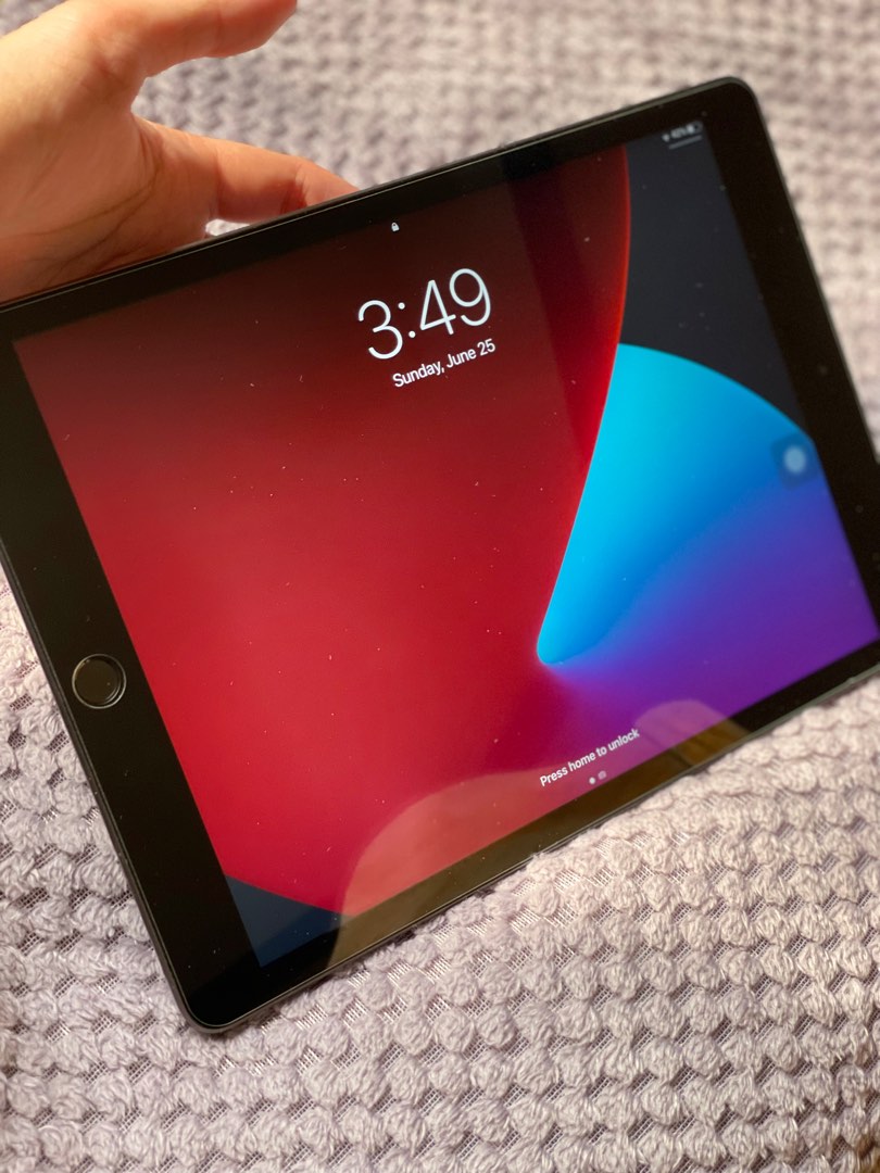 iPad 8th Gen Like Brand New No scratches on Carousell