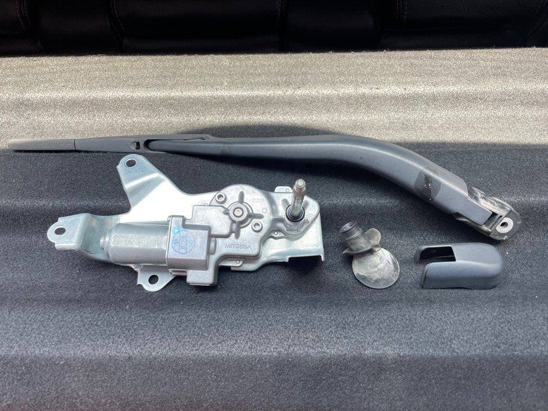 Original Honda Jazz GK5 rear wiper motor, Car Accessories, Accessories