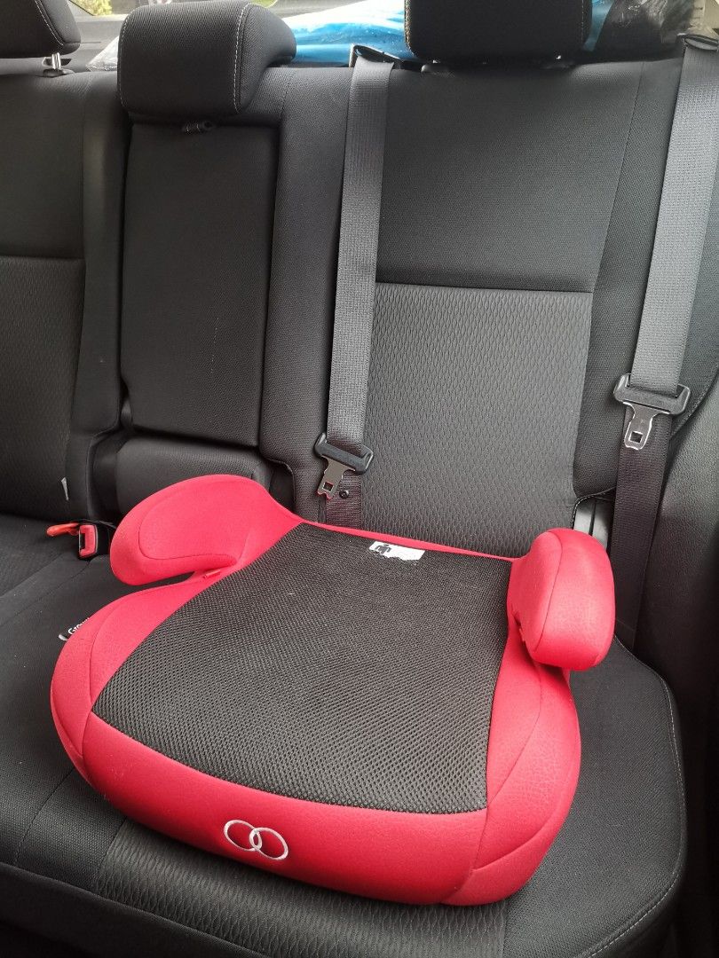 Car booster deals seat with isofix