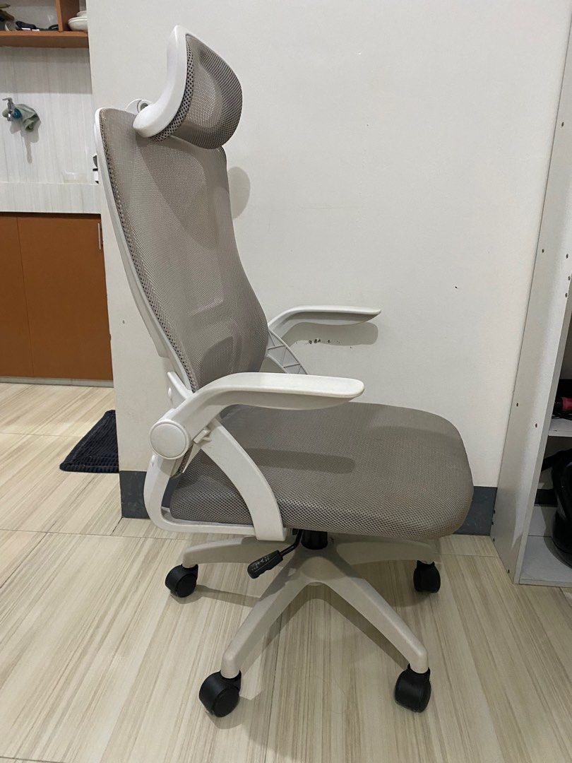 KOREAN OFFICE CHAIR on Carousell