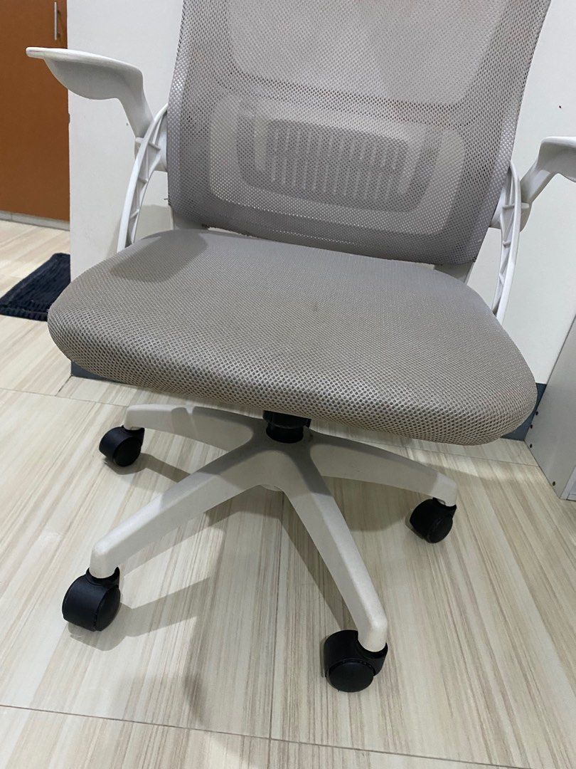 KOREAN OFFICE CHAIR on Carousell