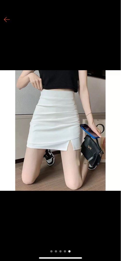 KOREAN PLEATED SKIRT WITH SLIT (Category: Skirts) located in Quezon City. Submitted by himym29 (Listing ID 1239334480, Image 1). Description: .