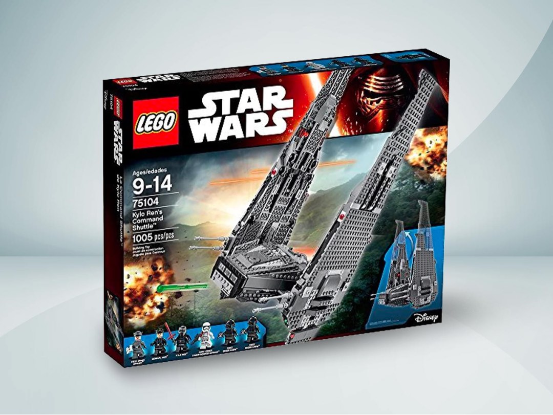 Lego star wars kylo cheap ren's command shuttle 75104