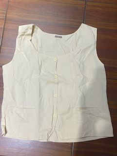 (Category: ) located in . Submitted by hopes.closet (Listing ID 1239453138, Image 1). Description: .