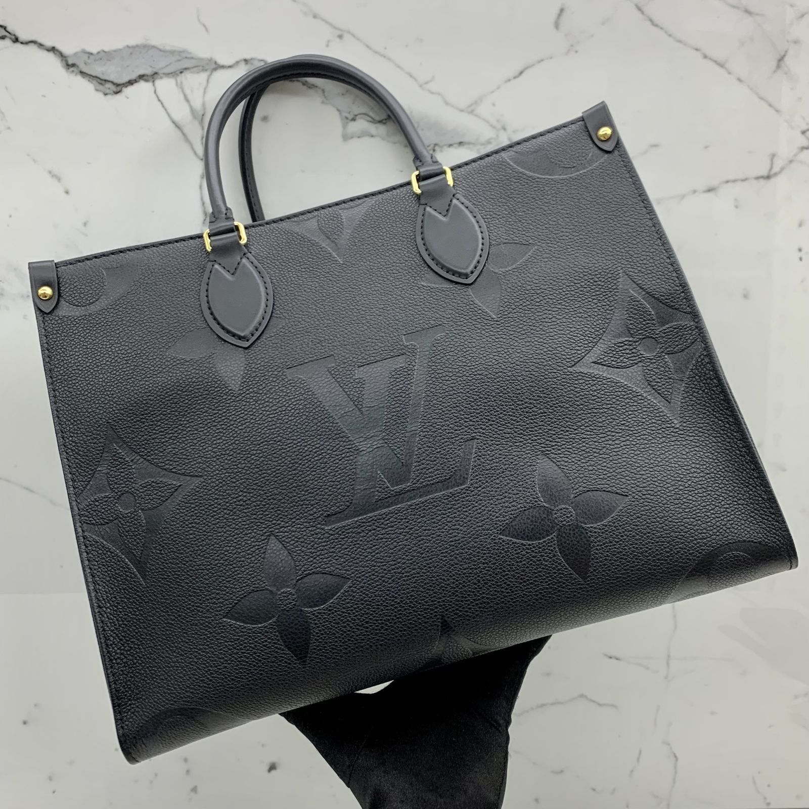 Replica Louis Vuitton Neverfull MM Bag Monogram Empreinte Leather M46329