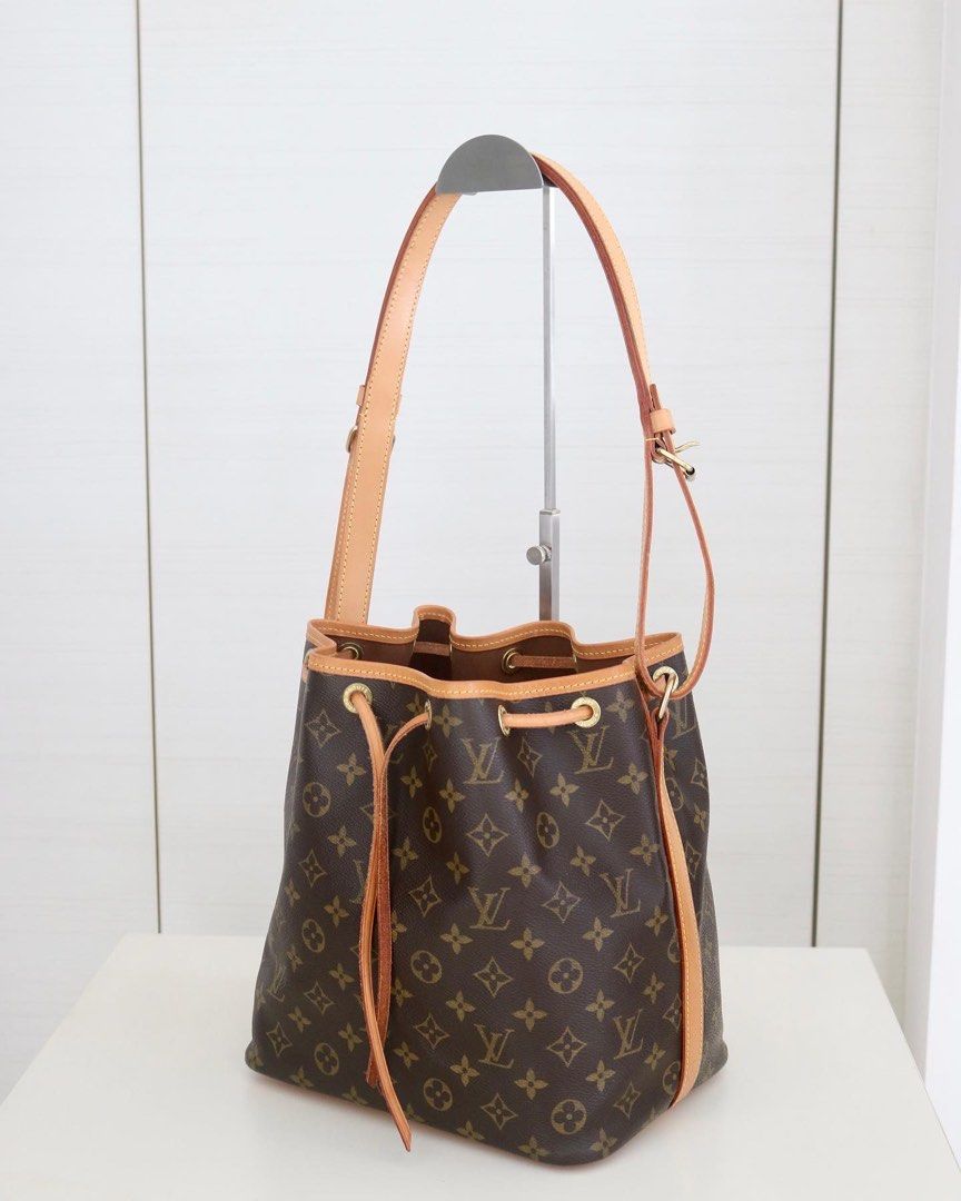 Louis Vuitton Monogram Large Bucket Bag White Taupe